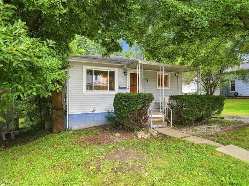 71 23rd Street NW, Barberton, OH 44203 Photo 2