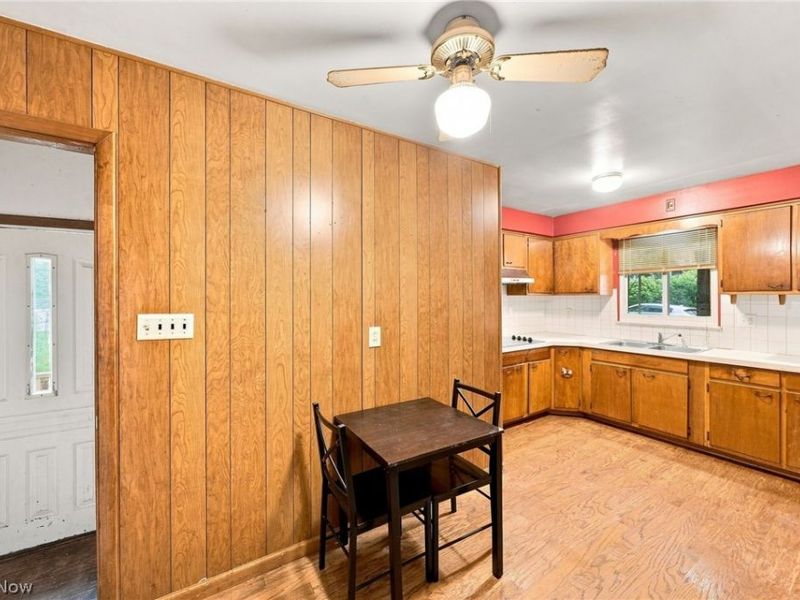 71 23rd Street NW, Barberton, OH 44203 Photo 6