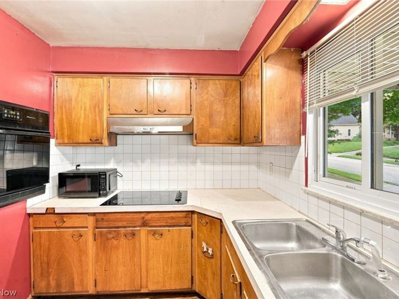 71 23rd Street NW, Barberton, OH 44203 Photo 7