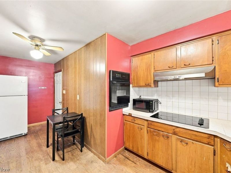 71 23rd Street NW, Barberton, OH 44203 Photo 8