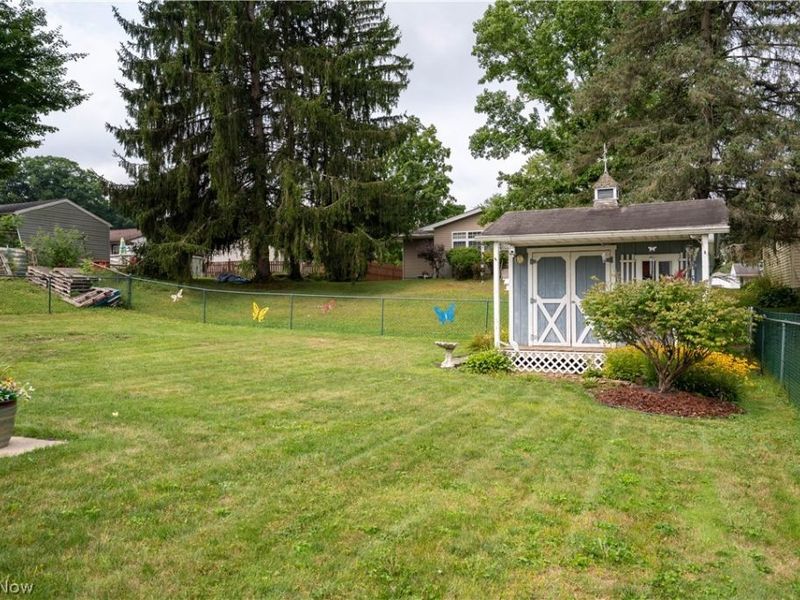 620 Dresden Drive, Hubbard, OH 44425 Photo 29