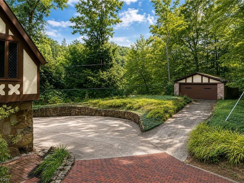 7905 Old Mill Road, Gates Mills, OH 44040 Photo 34