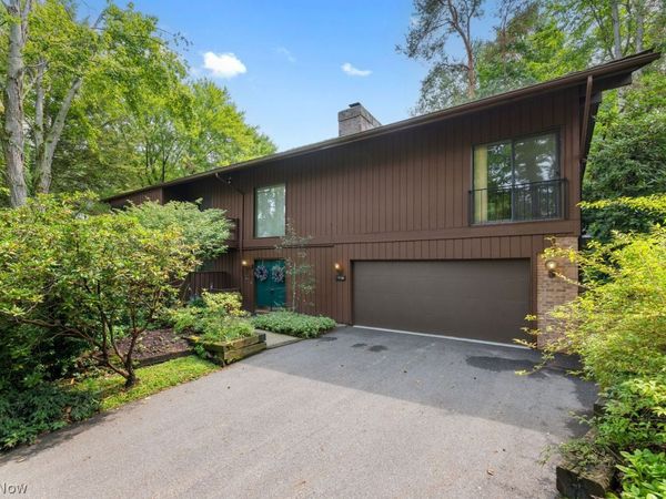 1938 Hemlock Drive, Kent, OH 44240