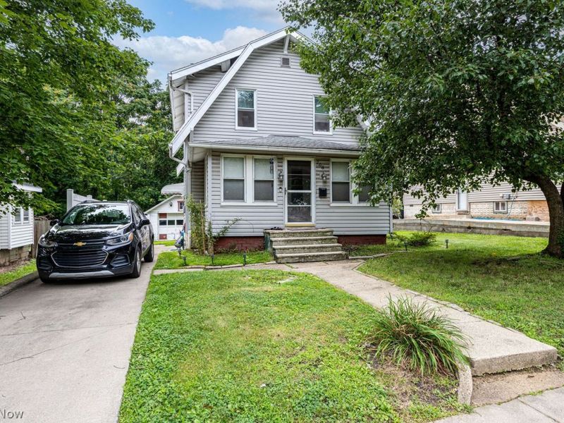 708 Eastland Avenue, Akron, OH 44305 Photo 1