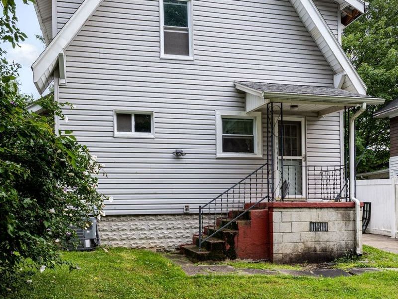 708 Eastland Avenue, Akron, OH 44305 Photo 18