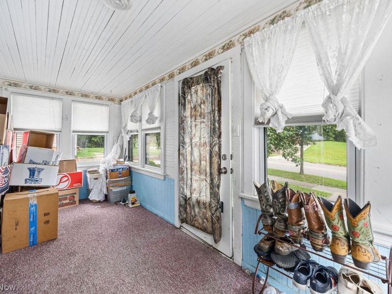 708 Eastland Avenue, Akron, OH 44305 Photo 6