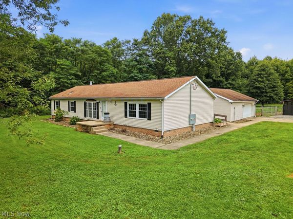 5645 Laubert Road, Atwater, OH 44201