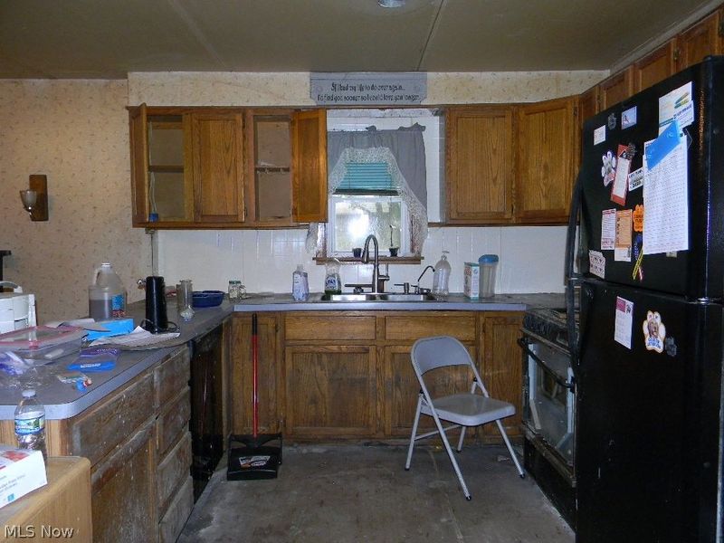 910 Riverview Drive, Leavittsburg, OH 44430 Photo 15