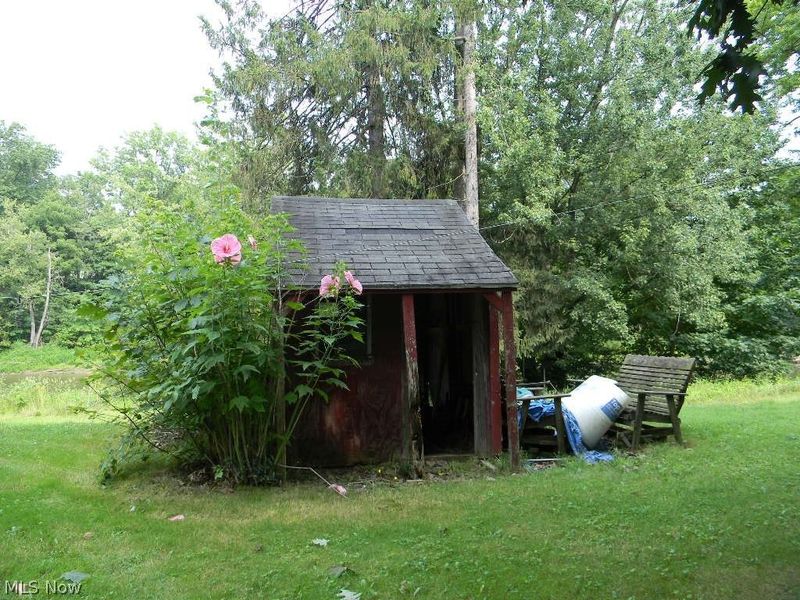 910 Riverview Drive, Leavittsburg, OH 44430 Photo 8