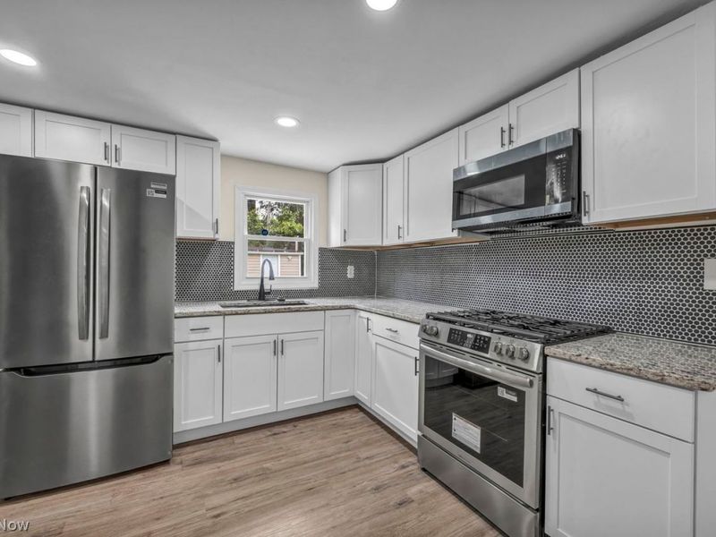 7816 Colgate Avenue, Cleveland, OH 44102 Photo 14