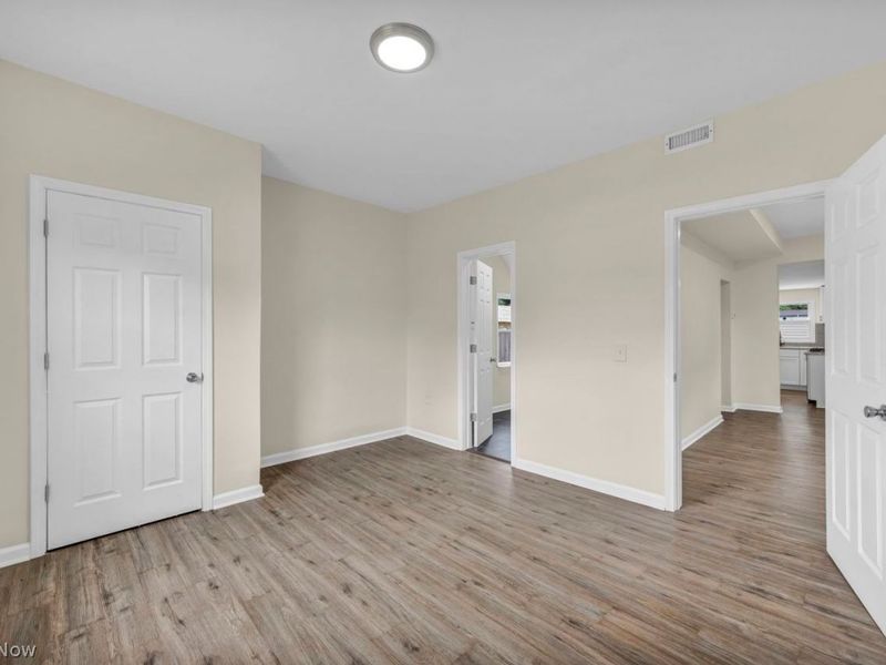 7816 Colgate Avenue, Cleveland, OH 44102 Photo 28