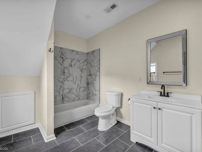 7816 Colgate Avenue, Cleveland, OH 44102 Photo 32