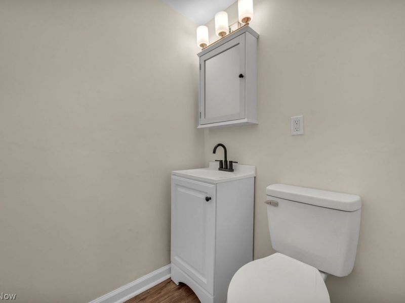 7816 Colgate Avenue, Cleveland, OH 44102 Photo 34