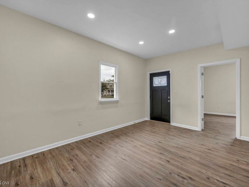 7816 Colgate Avenue, Cleveland, OH 44102 Photo 7