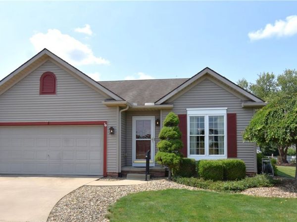 200 Potters Circle, Girard, OH 44420
