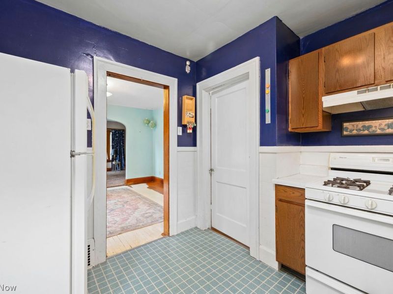 358-360 Cambridge Avenue, Elyria, OH 44035 Photo 11