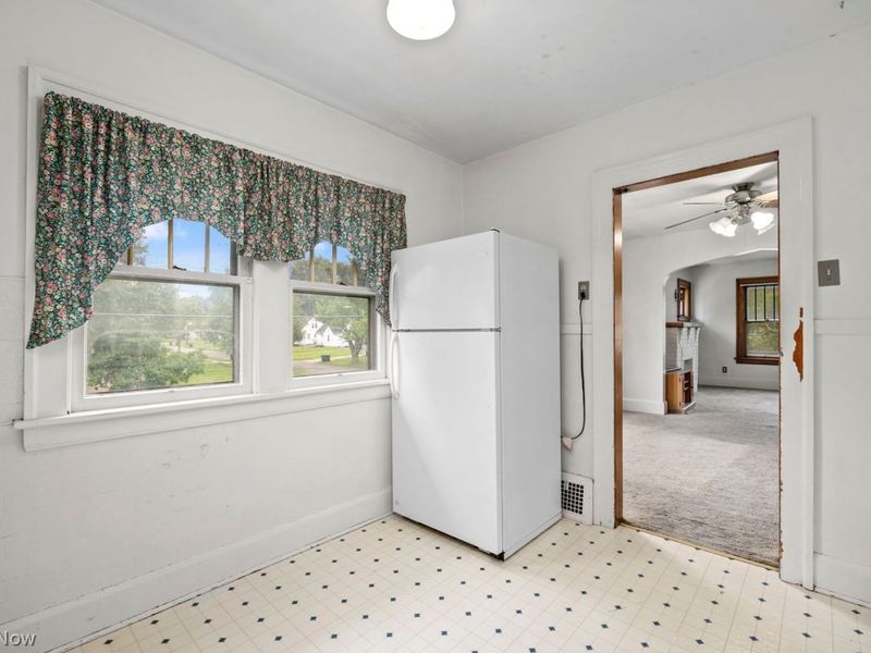 358-360 Cambridge Avenue, Elyria, OH 44035 Photo 34