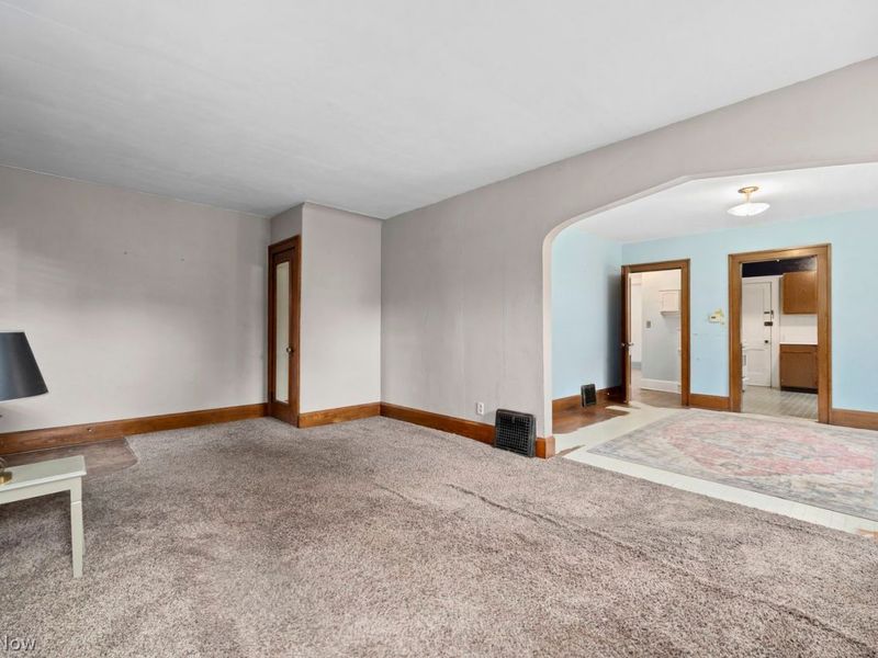 358-360 Cambridge Avenue, Elyria, OH 44035 Photo 5