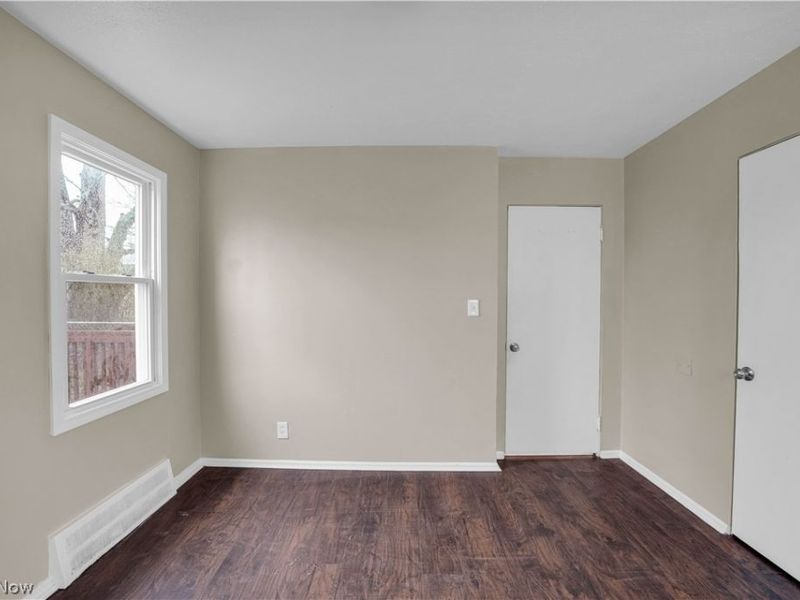 18721 Fairway Avenue, Maple Heights, OH 44137 Photo 10