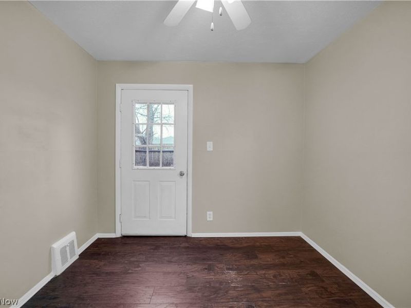 18721 Fairway Avenue, Maple Heights, OH 44137 Photo 11