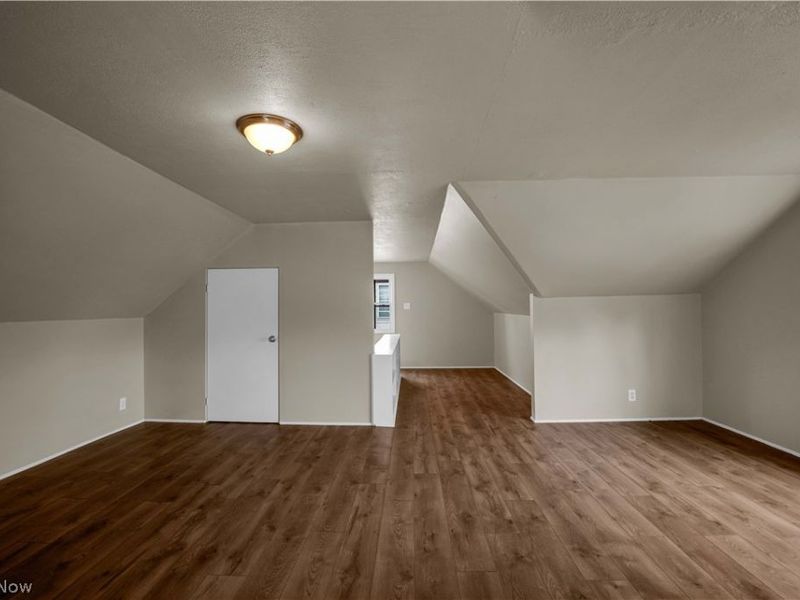 18721 Fairway Avenue, Maple Heights, OH 44137 Photo 16
