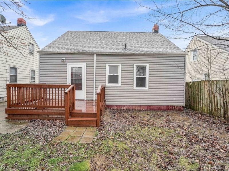 18721 Fairway Avenue, Maple Heights, OH 44137 Photo 23