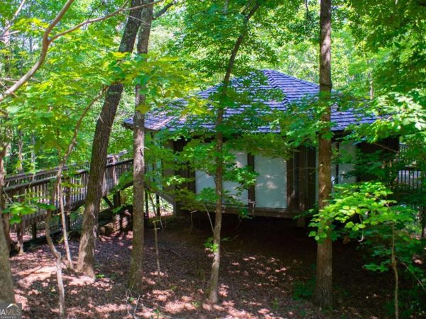 40 Treetopper Lane, Jasper, GA 30143