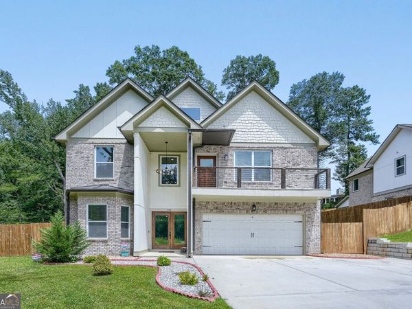 658 Rockbridge Road NW, Lilburn, GA 30047