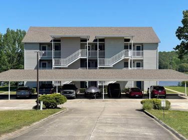 88 88 Deer Lake Ln Lane, Unit 2, Murray, KY 42071