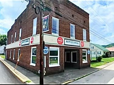 128 Front Street, Vanceburg, KY 41179