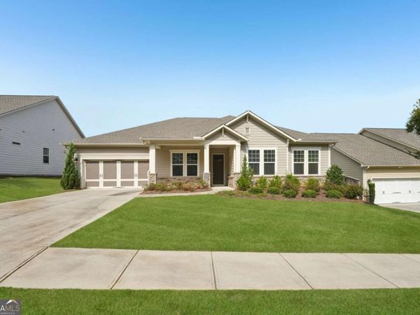 716 Elizabeth Trail, Woodstock, GA 30189