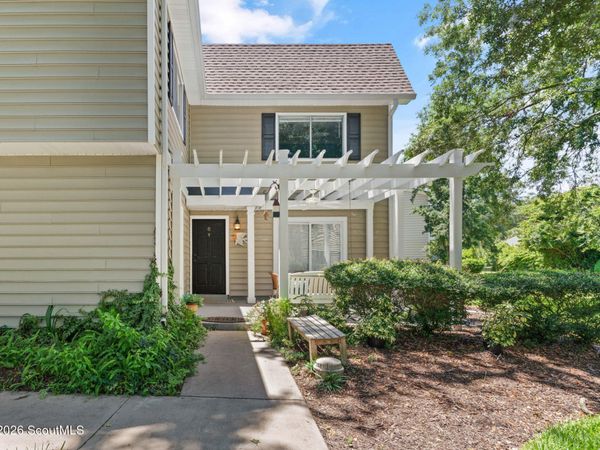 850 Mallery Street , St. Simons Island, GA 31522