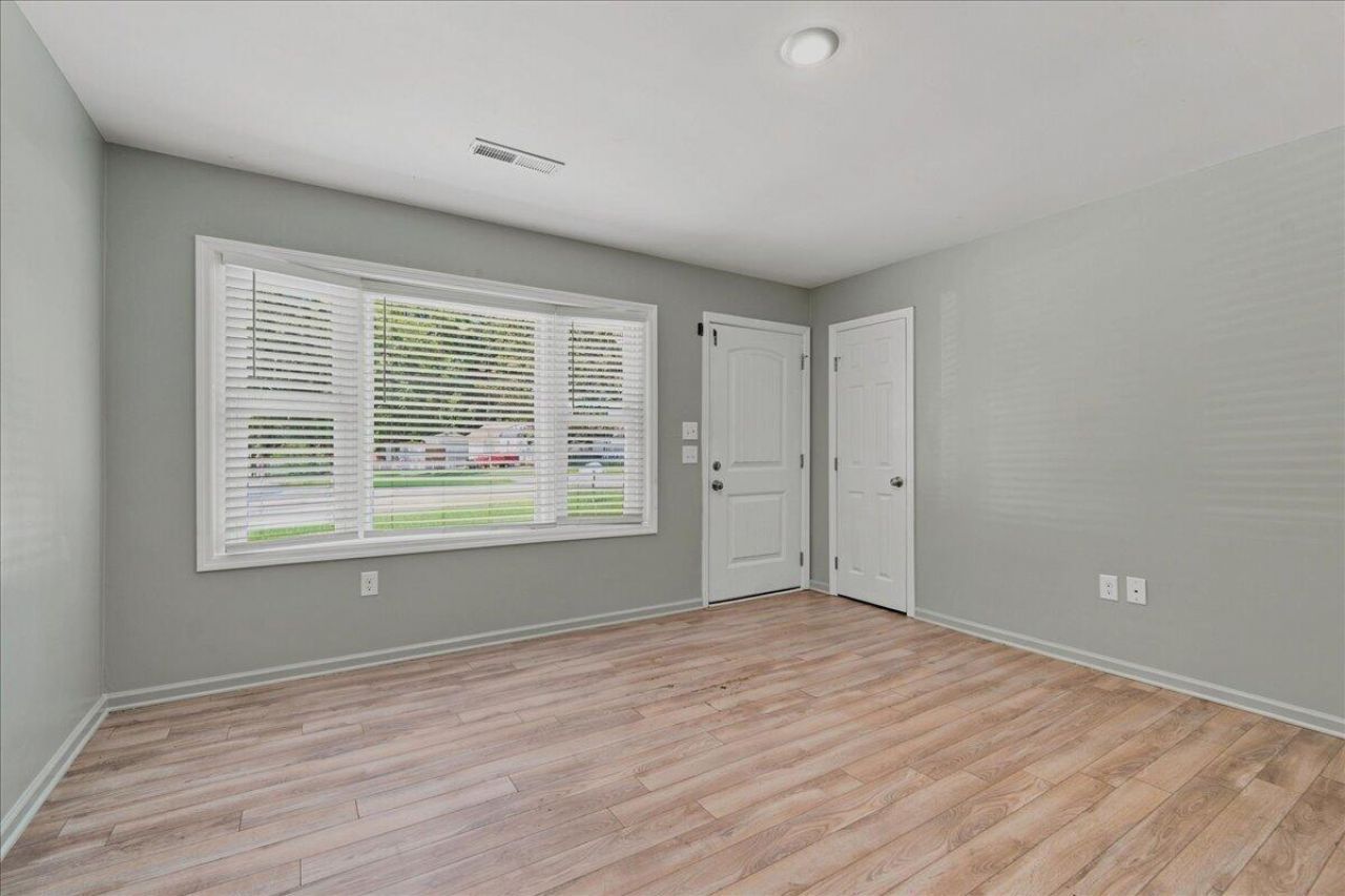301 Laurel Avenue Photo 10