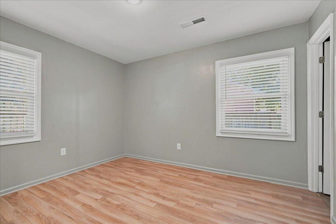 301 Laurel Avenue Photo 20