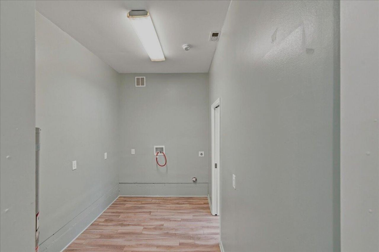 301 Laurel Avenue Photo 25