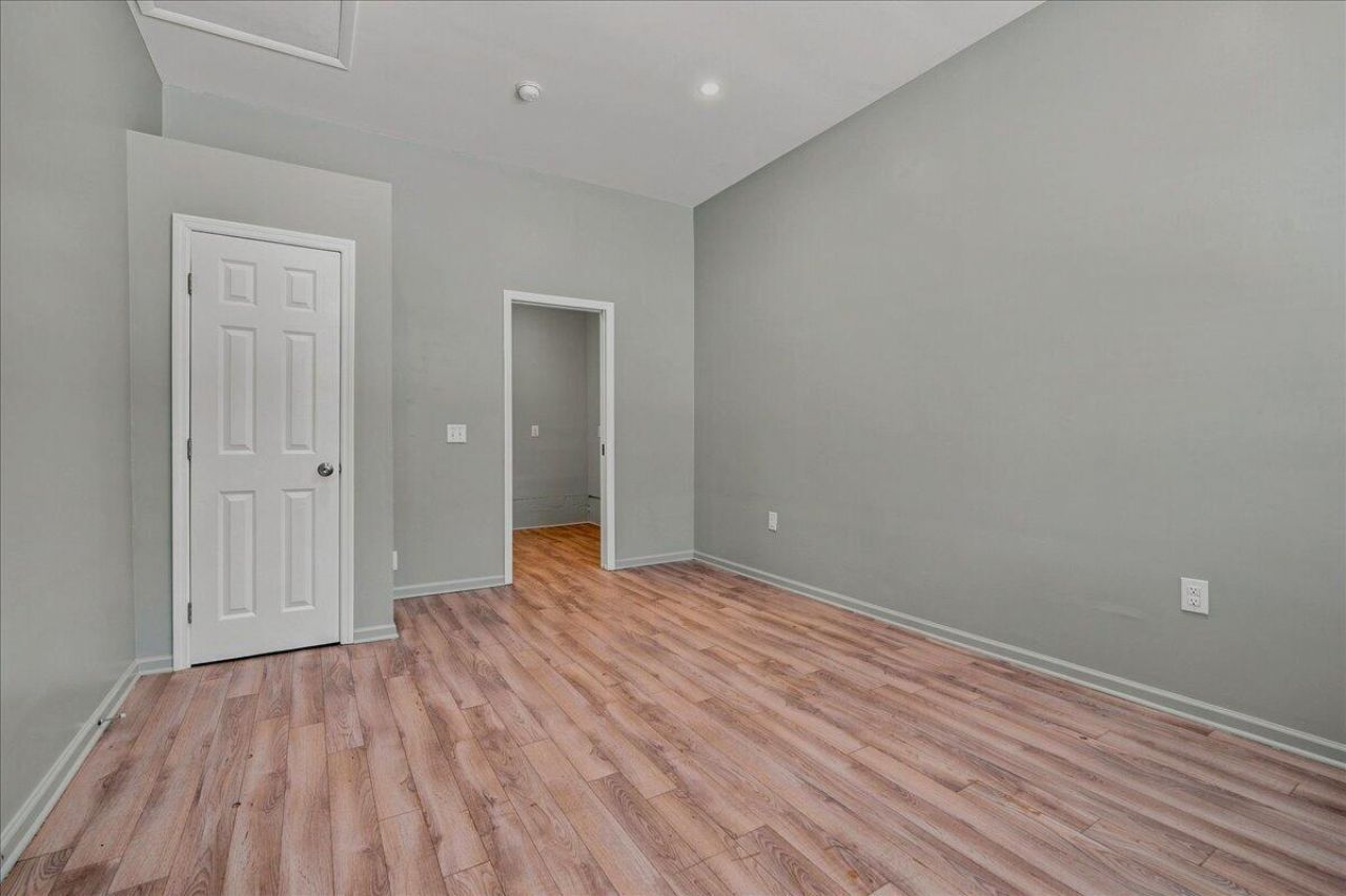 301 Laurel Avenue Photo 29