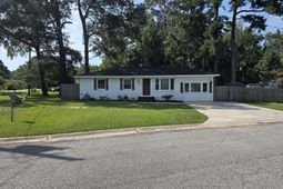 301 Laurel Avenue photo 4