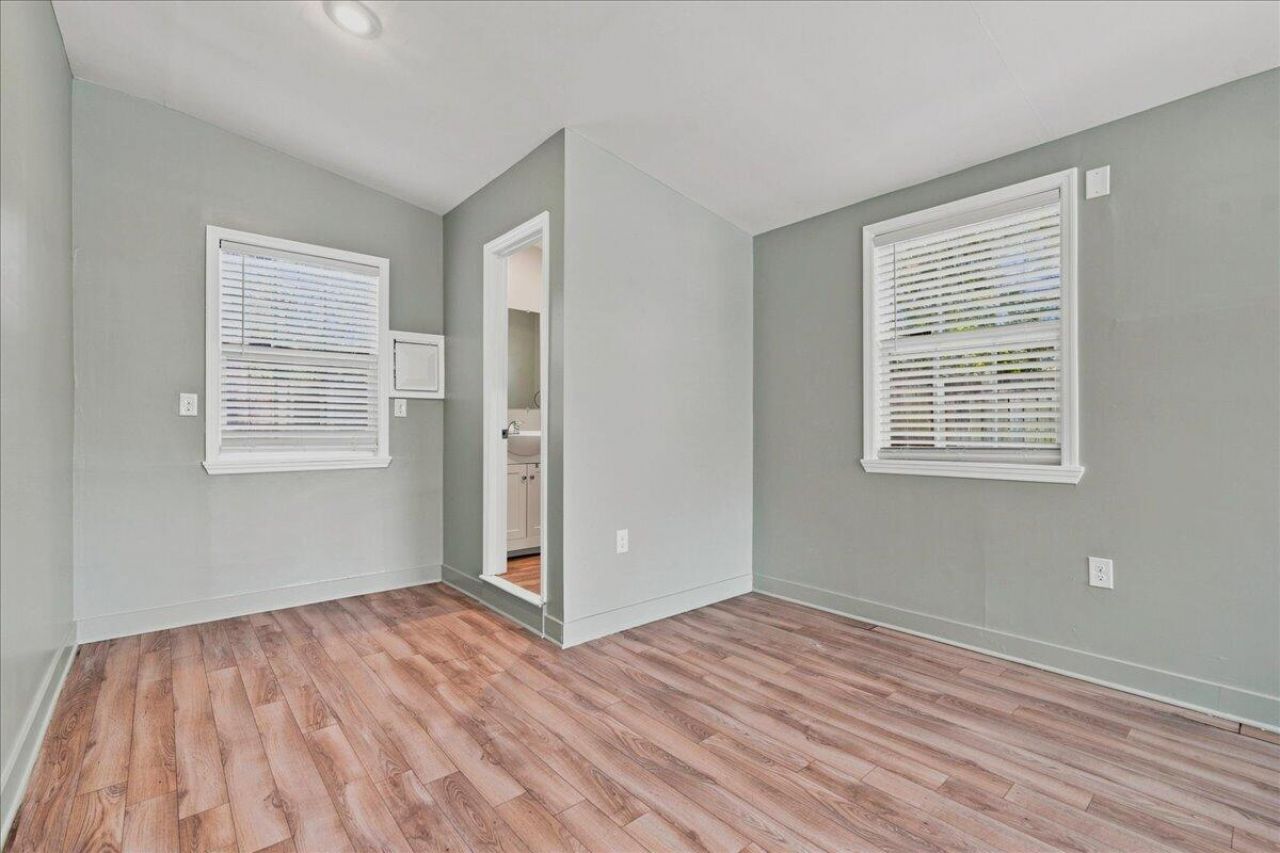 301 Laurel Avenue Photo 31