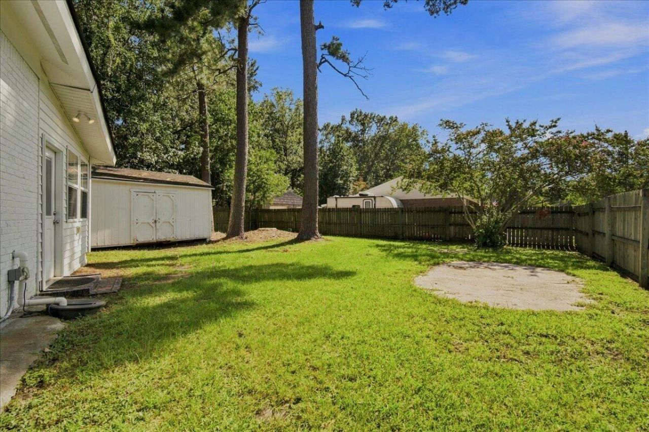 301 Laurel Avenue Photo 35