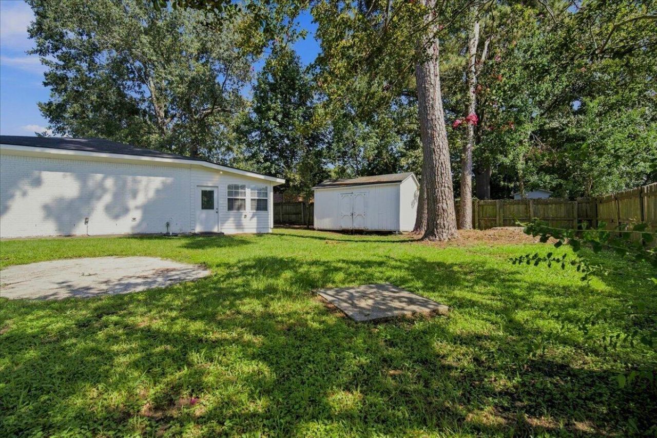 301 Laurel Avenue Photo 36