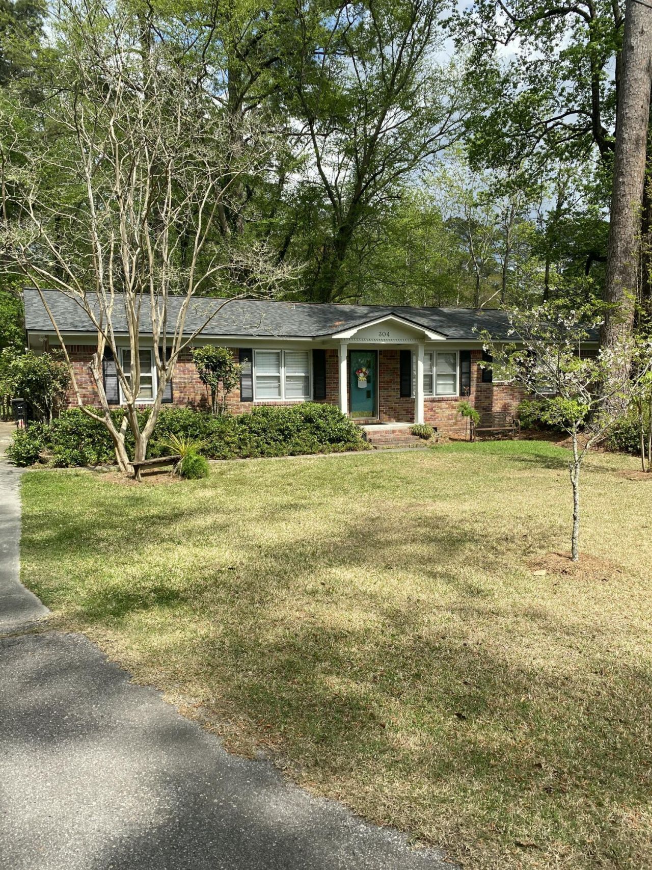 304 Greenbay Street Photo 2