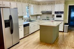 304 Greenbay Street photo 4