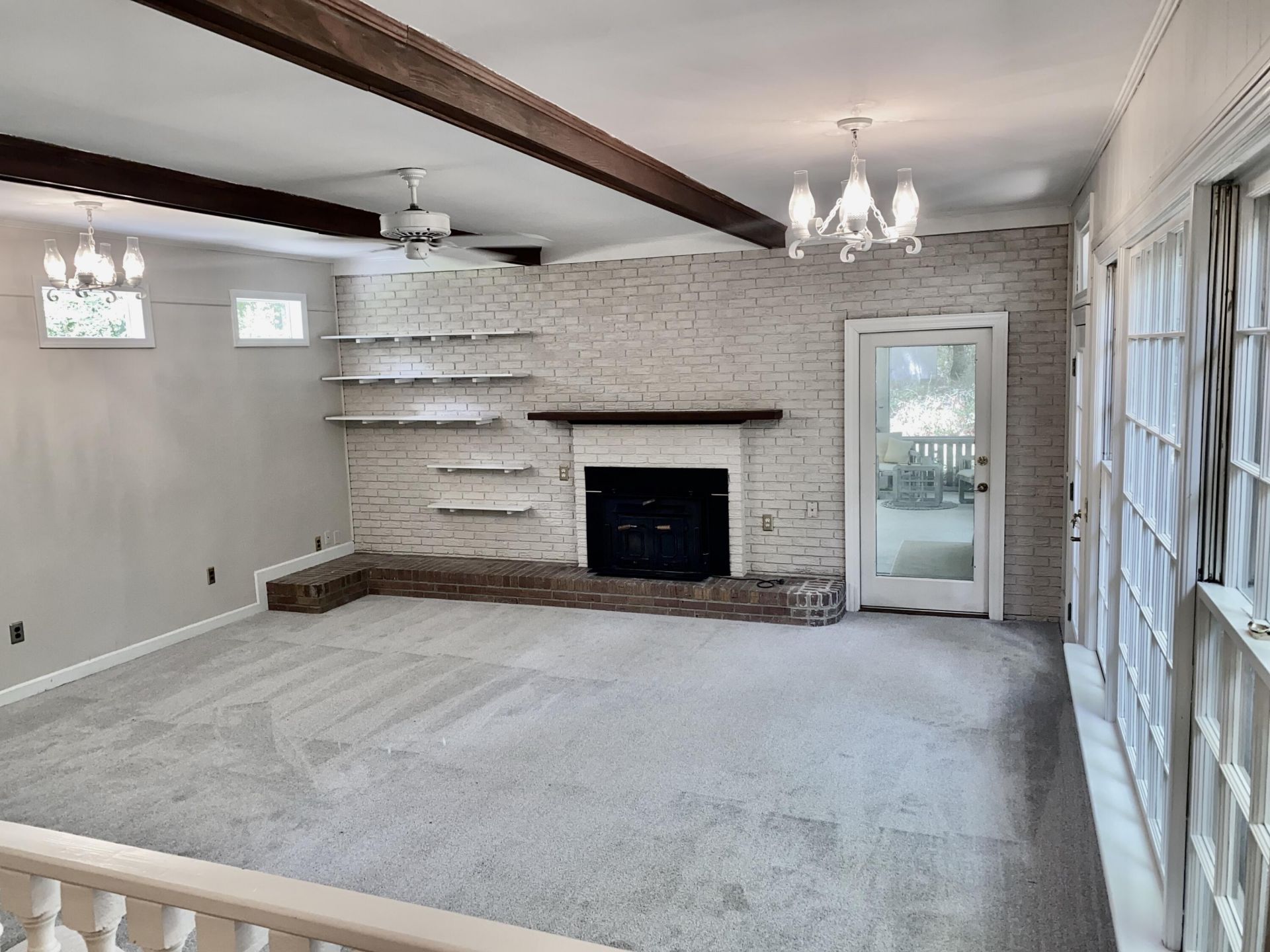 304 Greenbay Street Photo 8