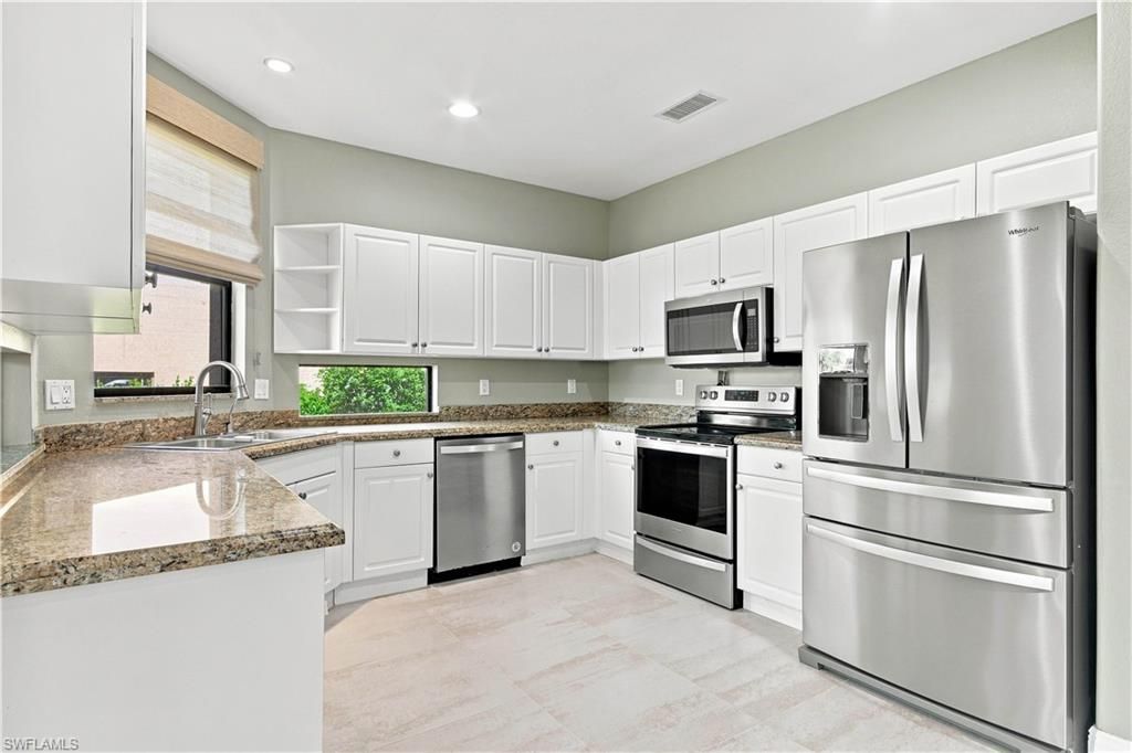 15811 Prentiss Pointe Cir, Unit 102, Fort Myers, FL 33908 Photo