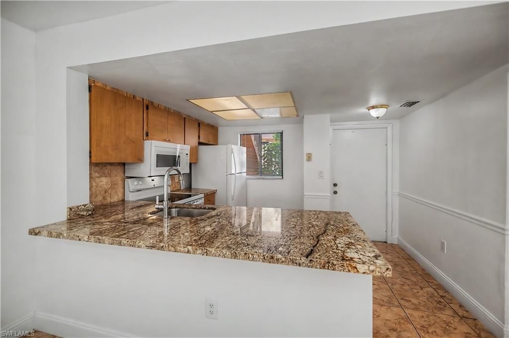 2700 Park Windsor Dr, Unit 713, Fort Myers, FL 33901 Photo