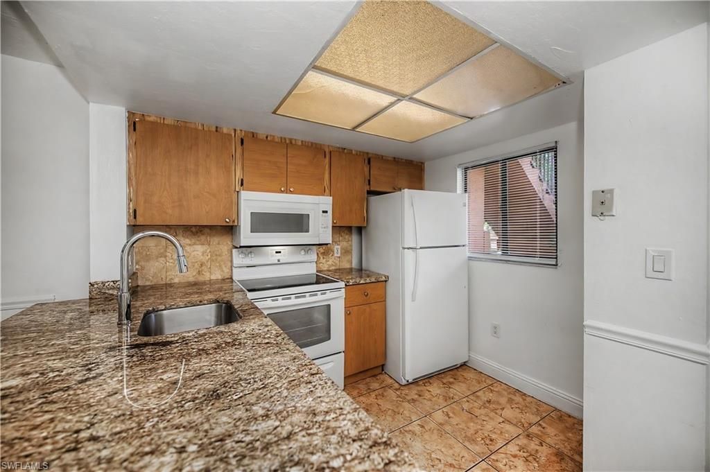 2700 Park Windsor Dr, Unit 713, Fort Myers, FL 33901 Photo