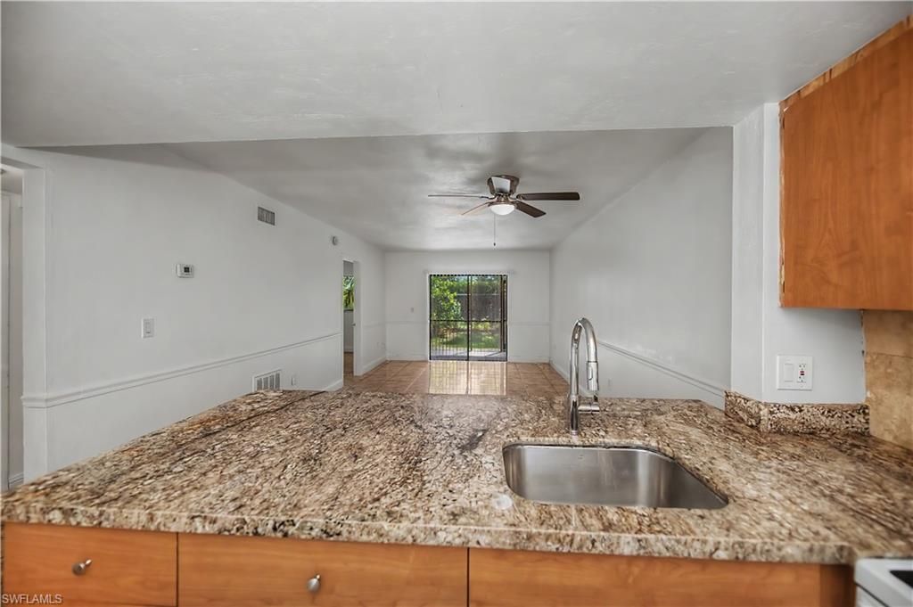 2700 Park Windsor Dr, Unit 713, Fort Myers, FL 33901 Photo