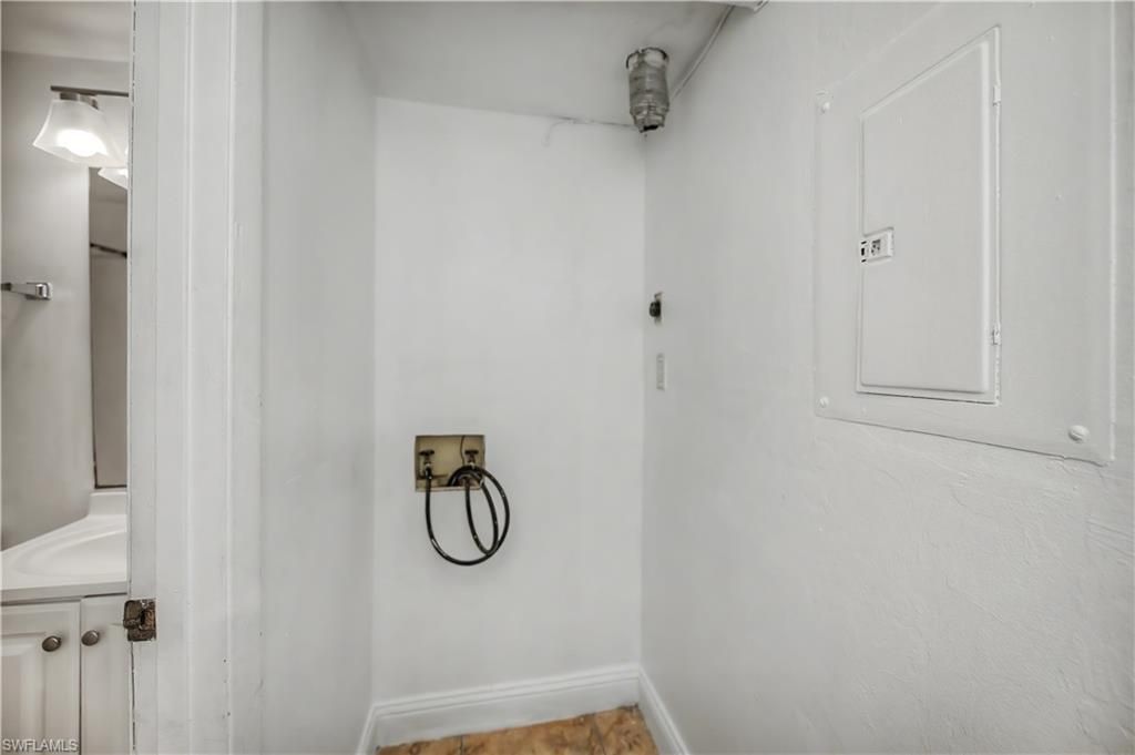 2700 Park Windsor Dr, Unit 713, Fort Myers, FL 33901 Photo