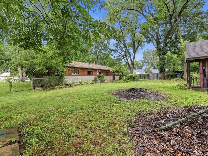 1310 Manor Drive , Columbus, OH 43232 Photo 23