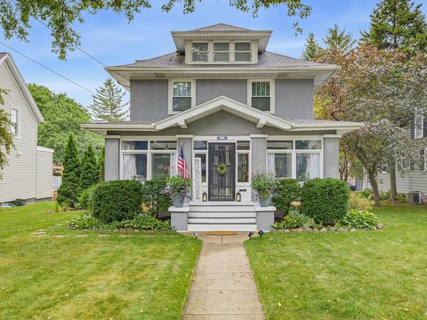 322 Grand AVENUE, Hartford, WI 53027